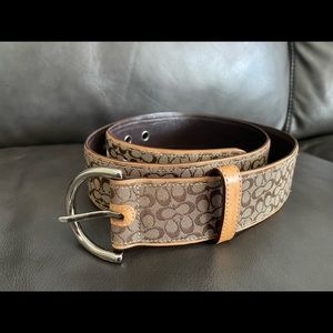 COACH SIGNATURE CANVAS & LEATHER BELT